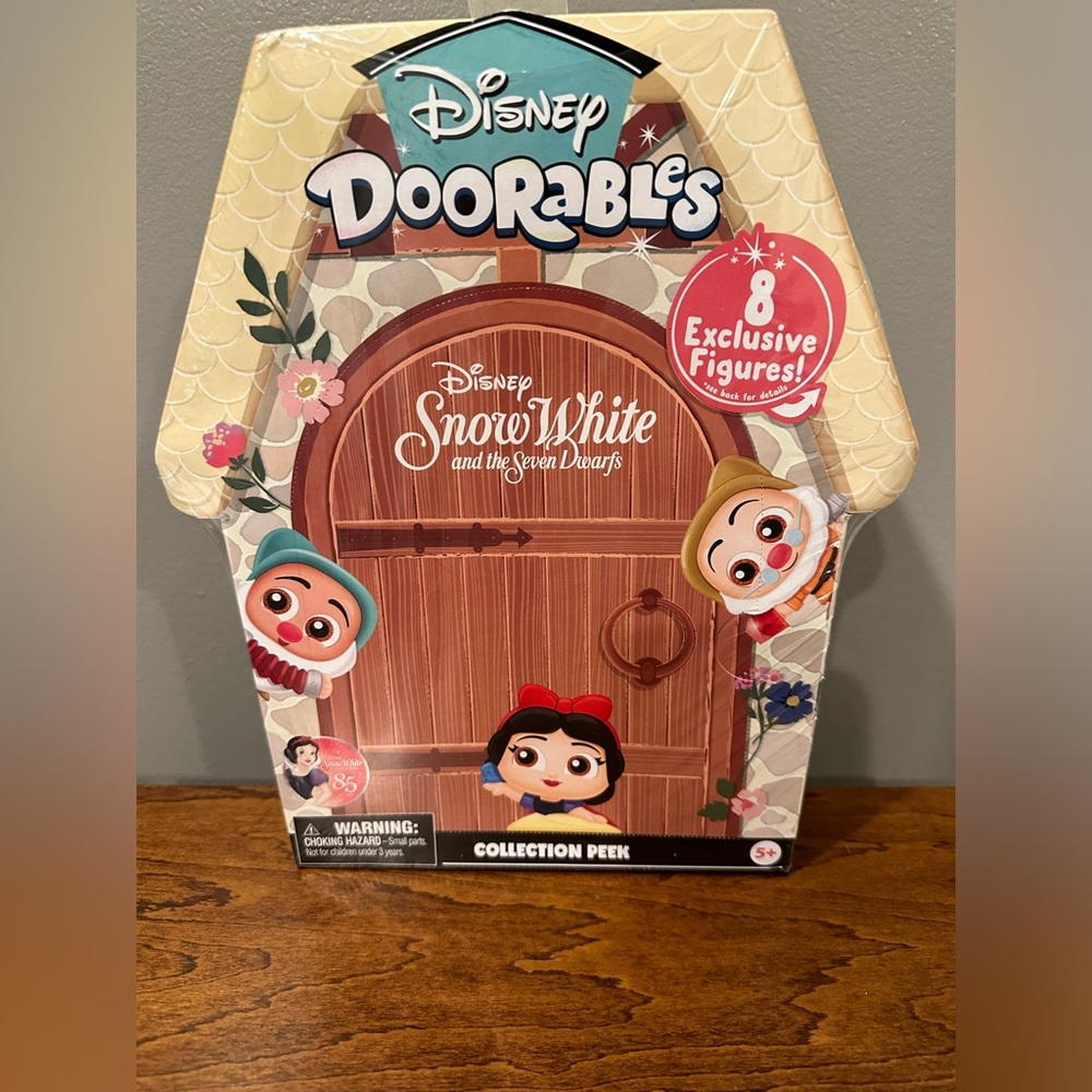 Disney Doorables Snow White and the Seven Dwarfs